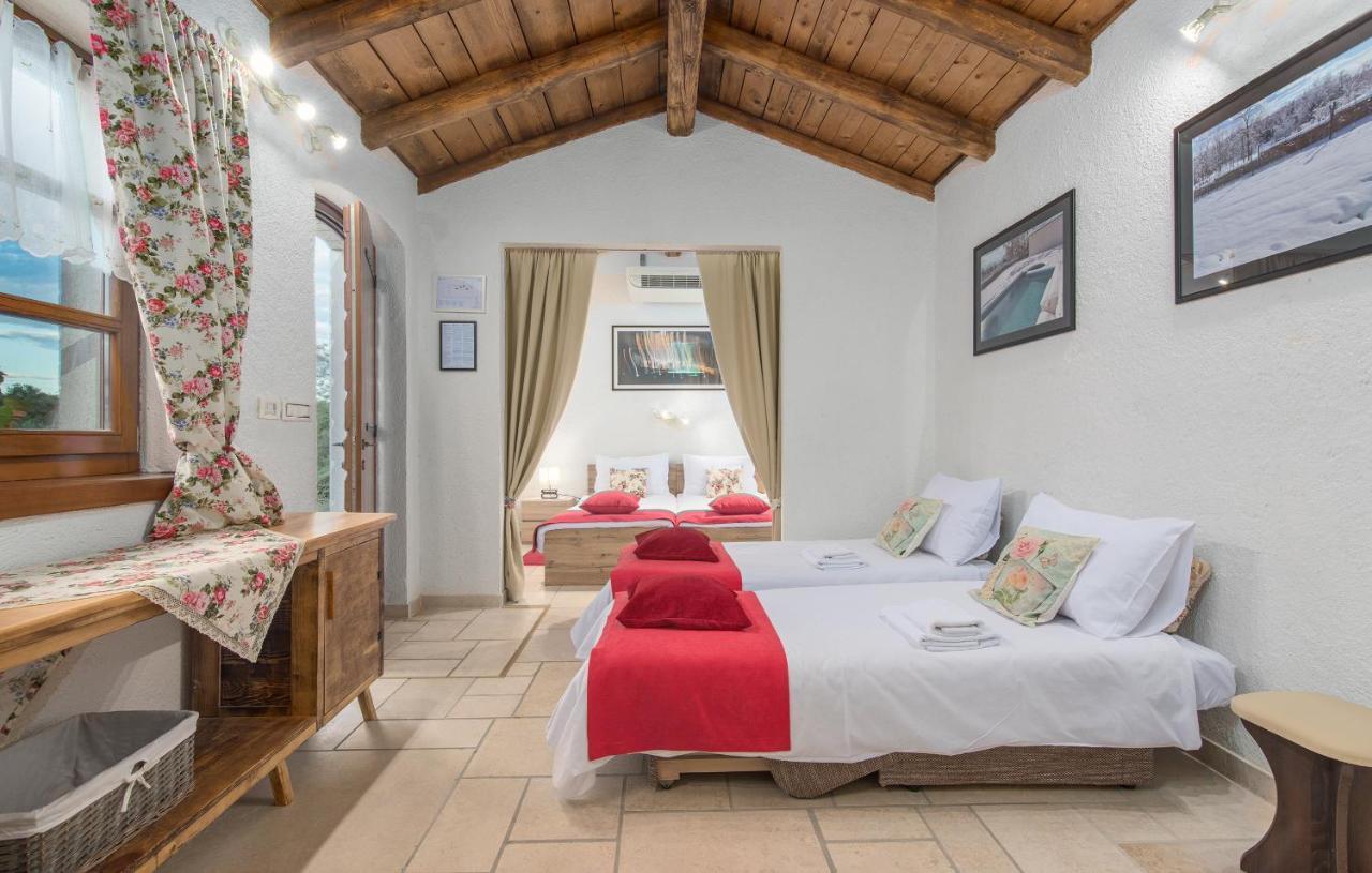Family Villa Lipica With Private Pool And Jacuzzi Pazin Luaran gambar
