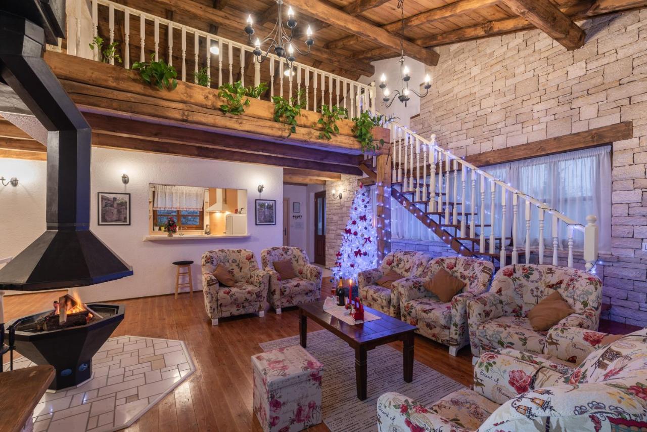 Family Villa Lipica With Private Pool And Jacuzzi Pazin Luaran gambar
