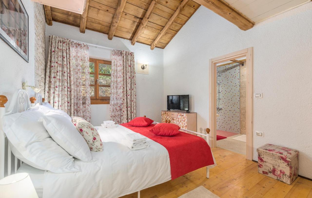 Family Villa Lipica With Private Pool And Jacuzzi Pazin Luaran gambar