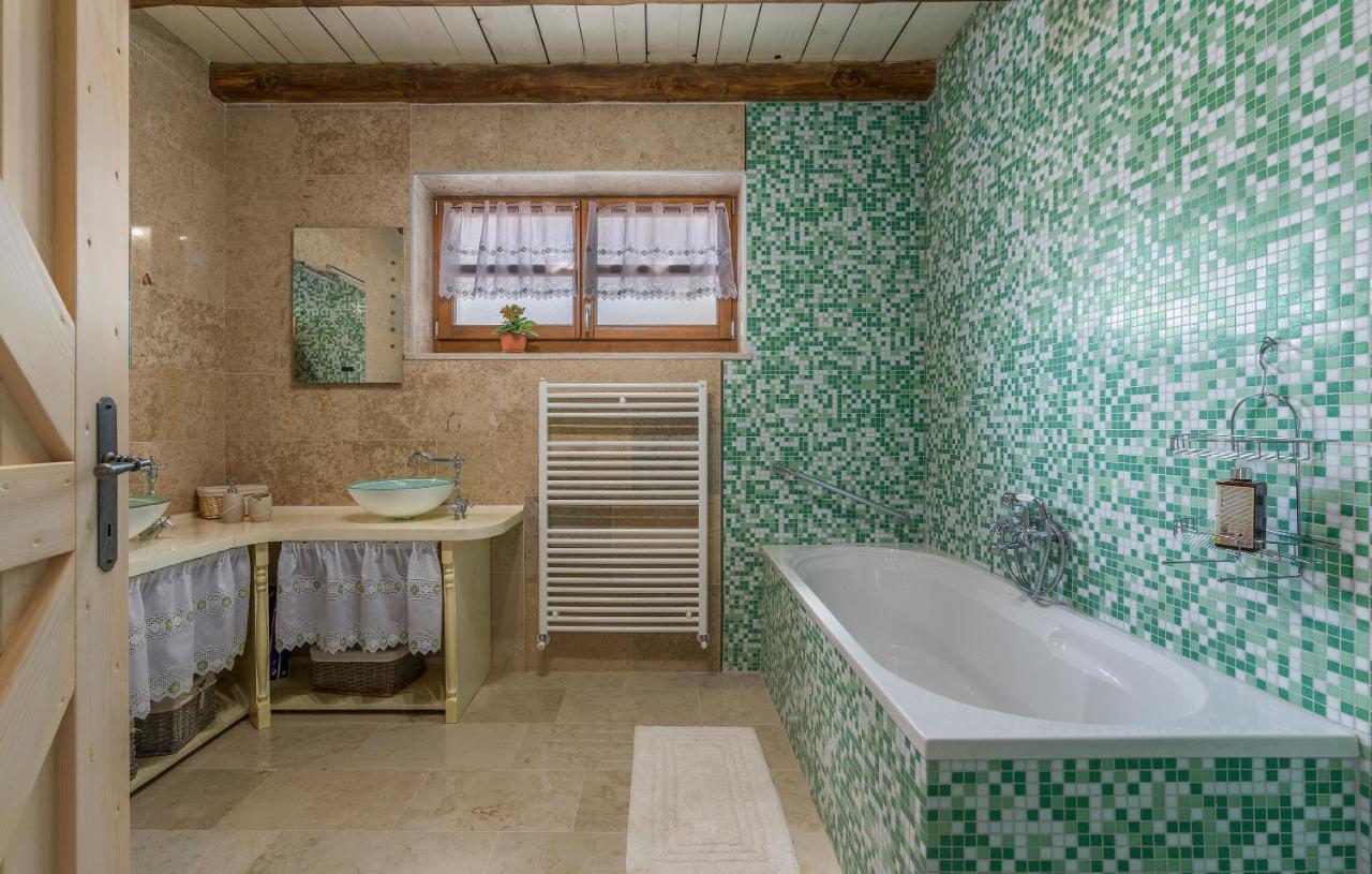Family Villa Lipica With Private Pool And Jacuzzi Pazin Luaran gambar