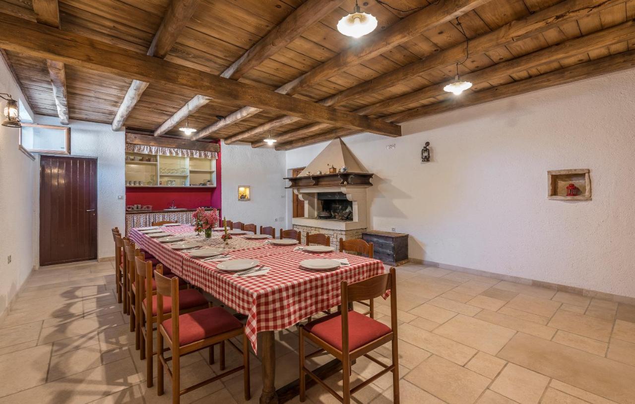 Family Villa Lipica With Private Pool And Jacuzzi Pazin Luaran gambar